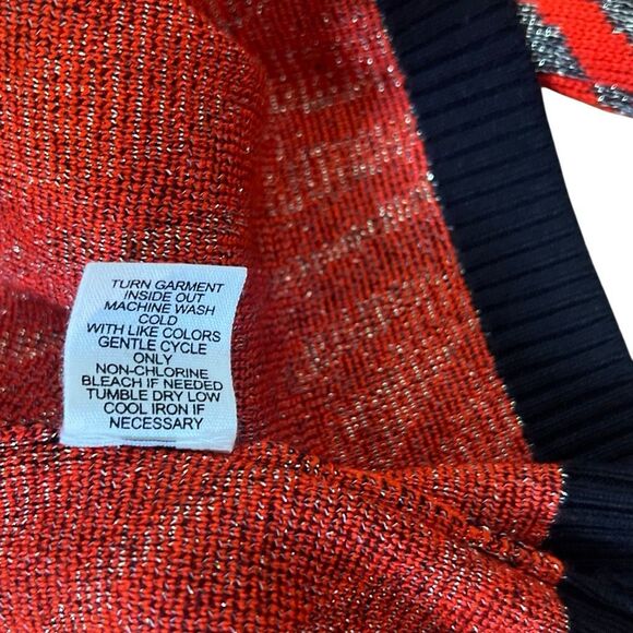 Willow Drive Animal Print One Cold Shoulder Pullover Sweater Red Gray Size XL - Picture 8 of 9